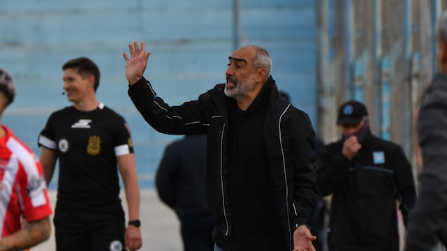 Campañón del Estudiantes de Iván Delfino, que moviliza a Río Cuarto con el sueño del ascenso.