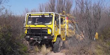 Dos cuadrillas trabajaron para sofocar el fuego en el campo de General Alvear.