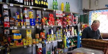 San Juan: tras el aumento del dolar, los comercios de barrio sienten el desabastecimiento (imagen ilustrativa)