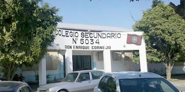 Colegio Enrique Cornejo de Campo Santo