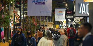 La Noche de las Peatonales, con múltiples actividades comerciales y recreativas (Municipalidad de Córdoba).