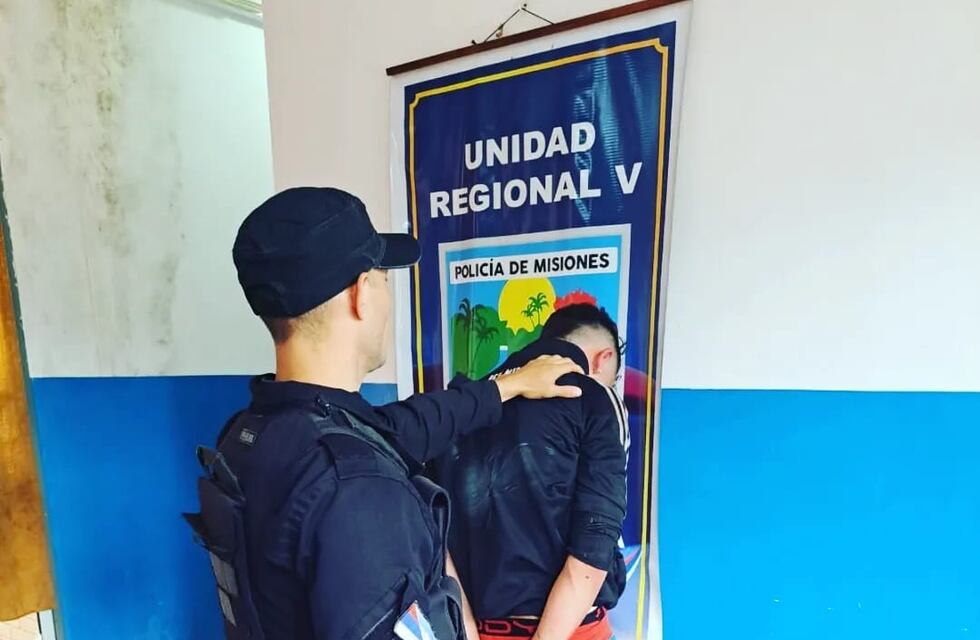 Policías detienen a un joven y recuperan objetos robados en Puerto Iguazú