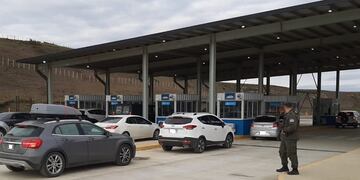 Más de 6300 personas salieron por la frontera en el mes de diciembre