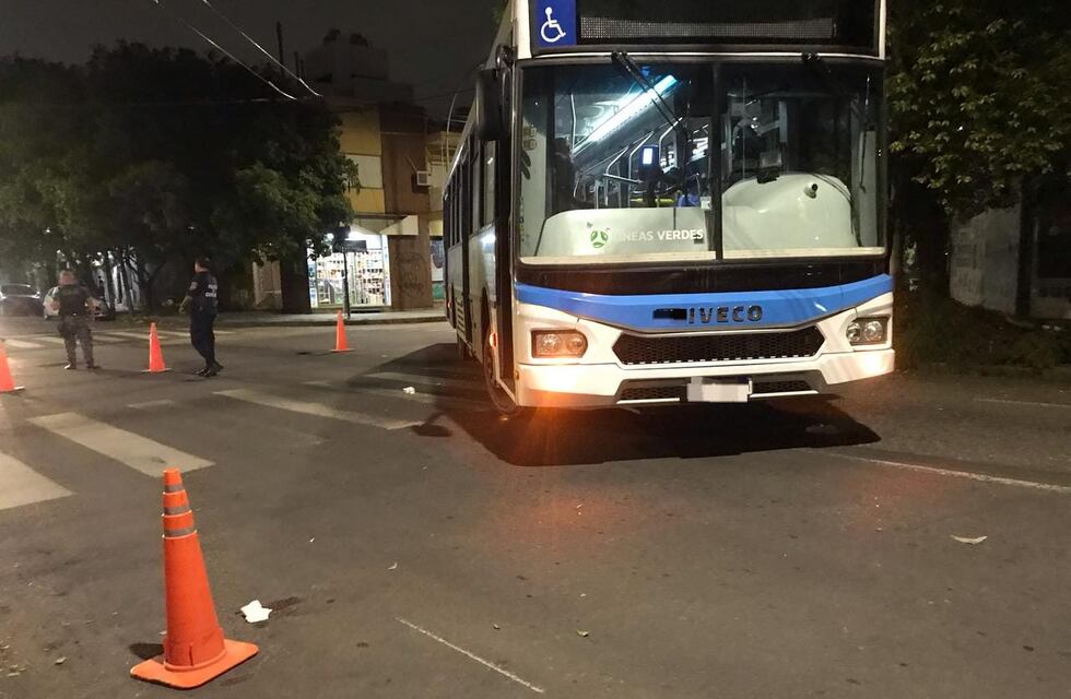 Córdoba: fue atropellada por un trolebús de Tamse y solicitan testigos