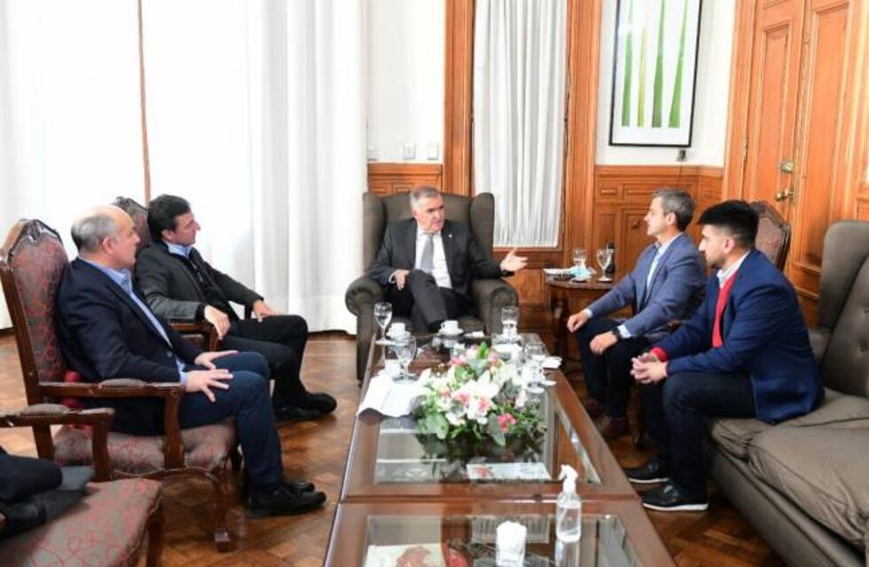 Jaldo se reunió con intendentes radicales
