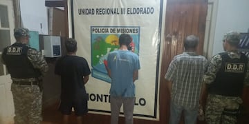 Montecarlo: intentaban vender un arma de fuego y fueron detenidos.
