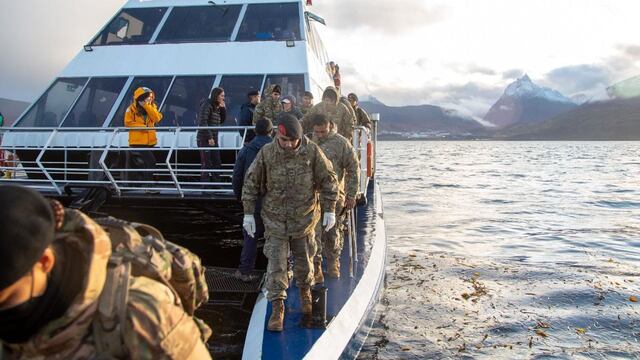 La Municipalidad de Ushuaia colaboró en la limpieza de tres islas del Canal Beagle
