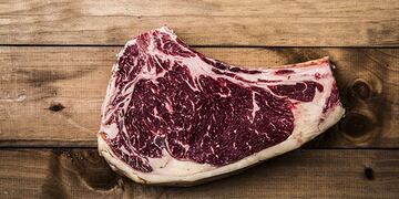 Encontró restos de una munición en la carne que compró.