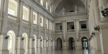 Salón de los Pasos Perdidos.