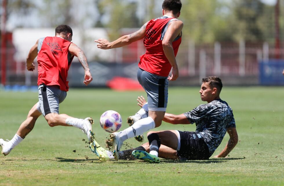 Belgrano perdió sus dos partidos con Argentinos Juniors en Buenos Aires