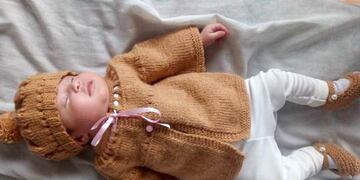 Helenita nació con 33 semanas y sufrió desprendimiento de retina.