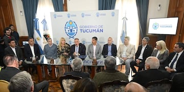 El gobernador Jaldo aseguró que la política habitacional alcanza a toda la provincia y se sostiene con recursos propios.