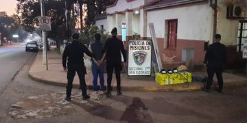 Sorprendido infraganti robando baterías terminó tras las rejas.