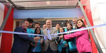Schiaretti se pronunció a favor de la educación pública y gratuita en el marco de la inauguración de una escuela Proa.