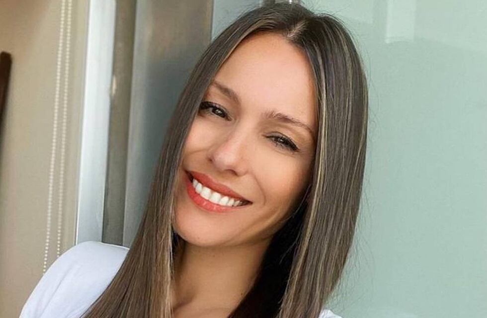 Pampita marca tendencia con un look nude impecable y que serán el infaltable de este invierno