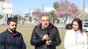 Luis Castellano, junto a Juan Senn y María Paz Caruso,