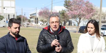 Luis Castellano, junto a Juan Senn y María Paz Caruso,