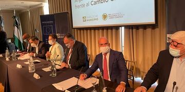 Soldini participó de la 3° Asamblea Nacional de Intendentes en Bariloche (Twitter RAMCC)