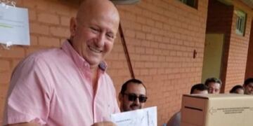Elecciones en Misiones: el intendente Filippa emitió su voto en Iguazú.