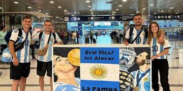 Anita, la pampeana que se hizo viral, fue a Qatar con sus hermanos y su novio.