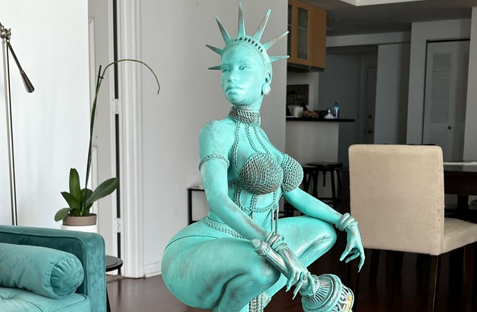 Un cordobés creó una escultura de Nicky Minaj y ahora, busca conocerla en persona