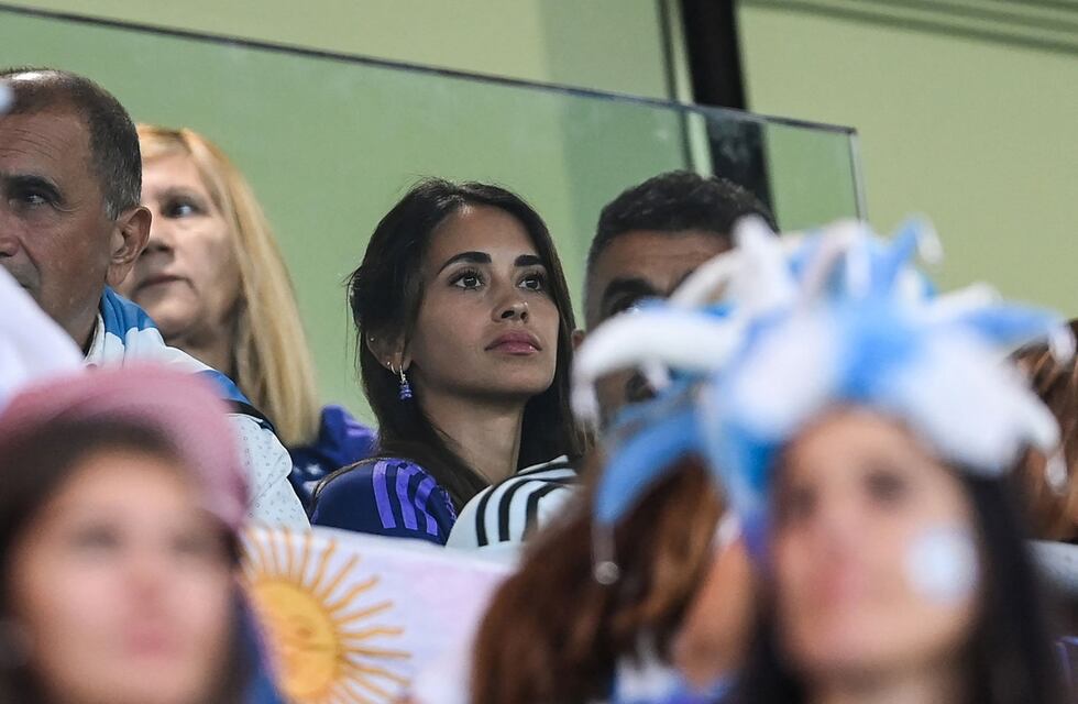 Antonela Roccuzzo vivió un incómodo momento al ser interceptada por un hincha mexicano
