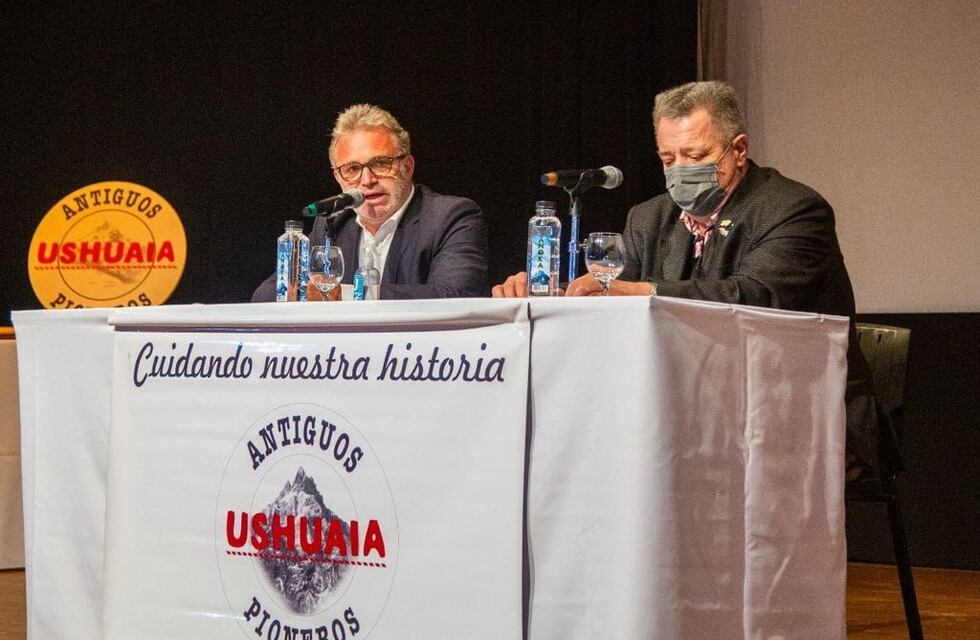 La Municipalidad de Ushuaia homenajeó a familias centenarias de la ciudad