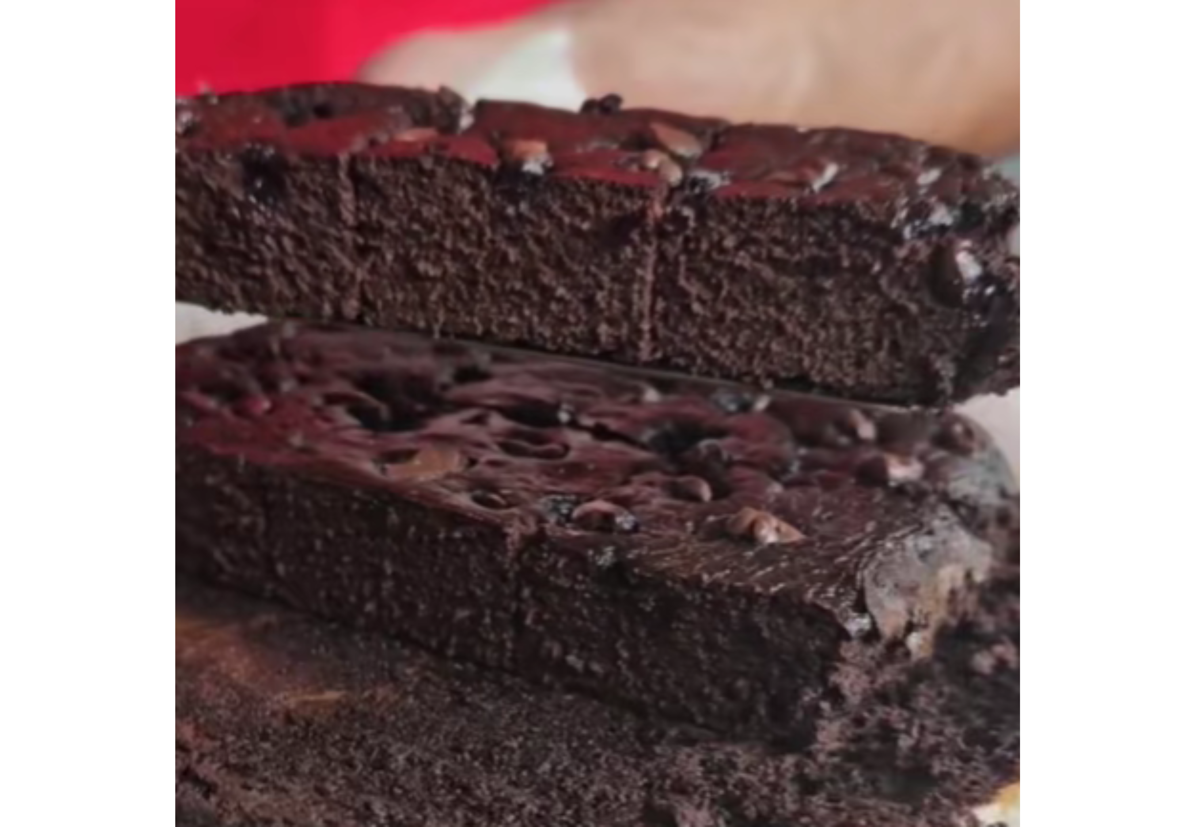 La receta para hacer brownie ensuciando solo la licuadora.