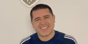 Juan Román Riquelme y un regalo especial para Ibai Llanos.