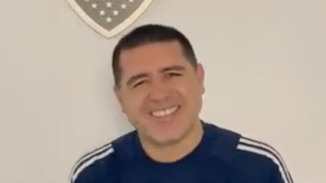 Juan Román Riquelme y un regalo especial para Ibai Llanos.