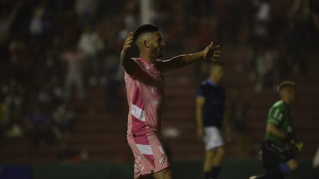 Joaquín Molina, delantero de Instituto, será operado y la recuperación le llevará al menos un mes (Facundo Luque).