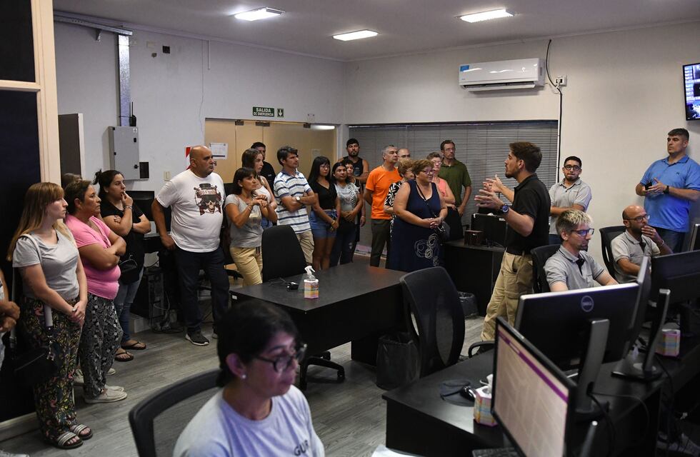 Vecinos de distintos barrios se capacitaron en Ojos en Alerta