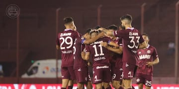 Sobre la hora Lanús lo dio vuelta y le ganó a Atlético Tucumán por 2 a 1