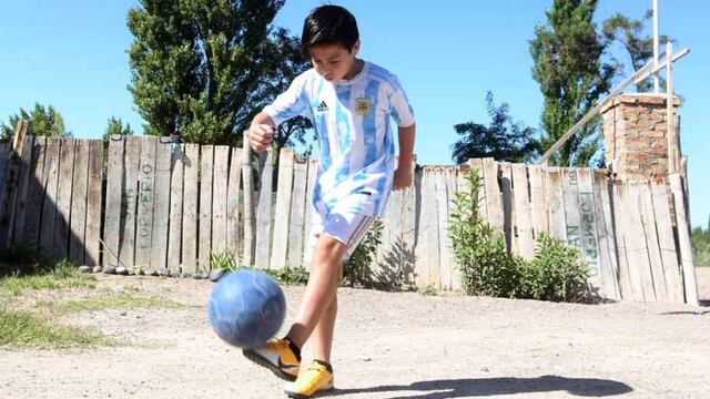 Junior Ramírez tiene 9 años y fue convocado por el padre de Gallardo para probarse en River.