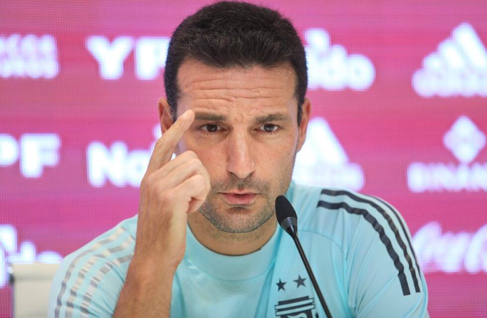 Scaloni sobre Messi: “Es mucho mejor jugador que antes”