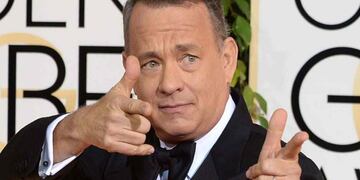 Tom Hanks, listo para salir a Polonia a buscar su autito.
