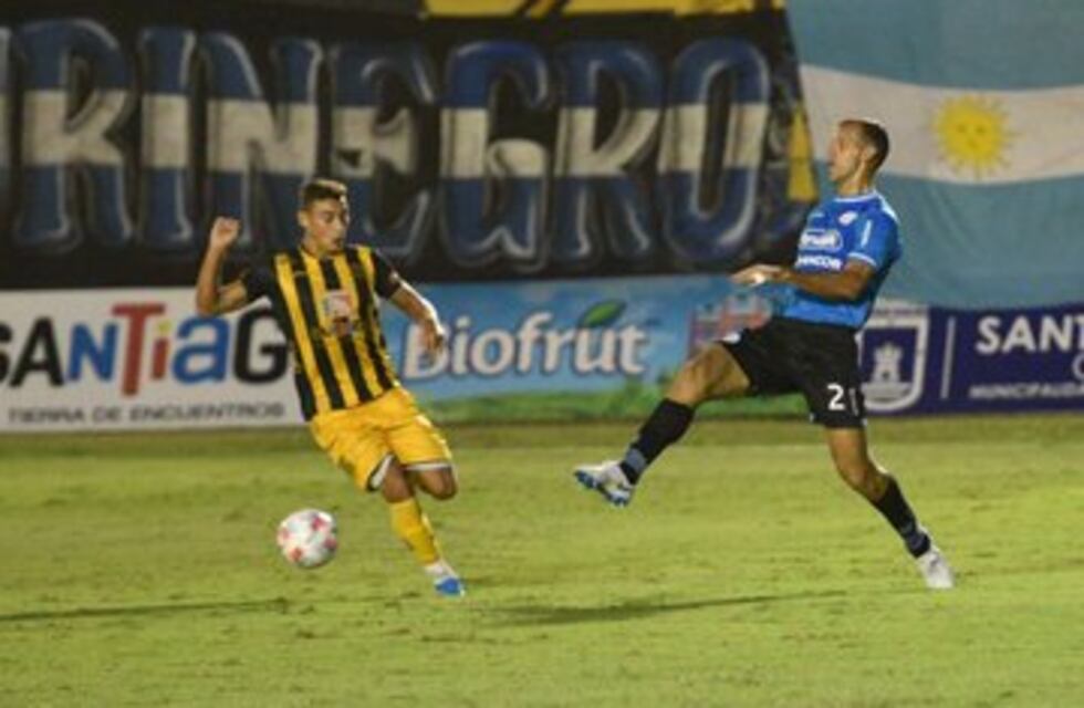Belgrano perdió el invicto y la punta ante Mitre en Santiago