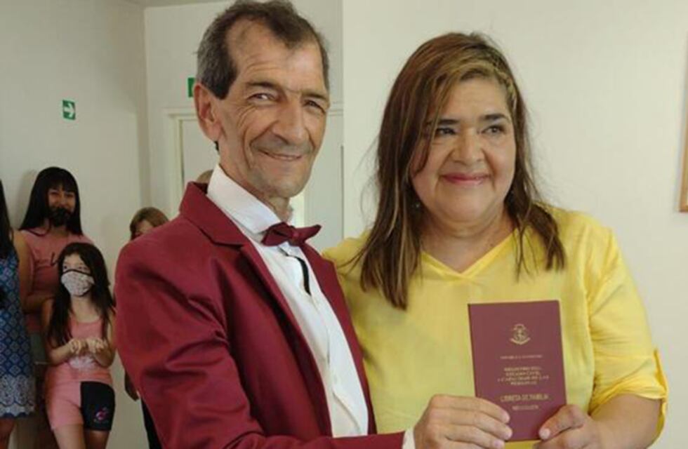 Un hombre le pidió matrimonio a su pareja por radio