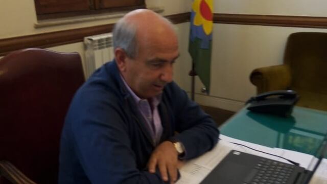 Hugo Fernández, participó en una charla sobre Ley de Acceso Justo al Hábitat (foto: Municipalidad de Tres Arroyos)