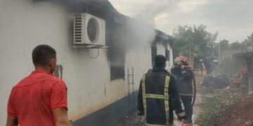 Violencia en Posadas: incendió la vivienda con sus nietas dentro.