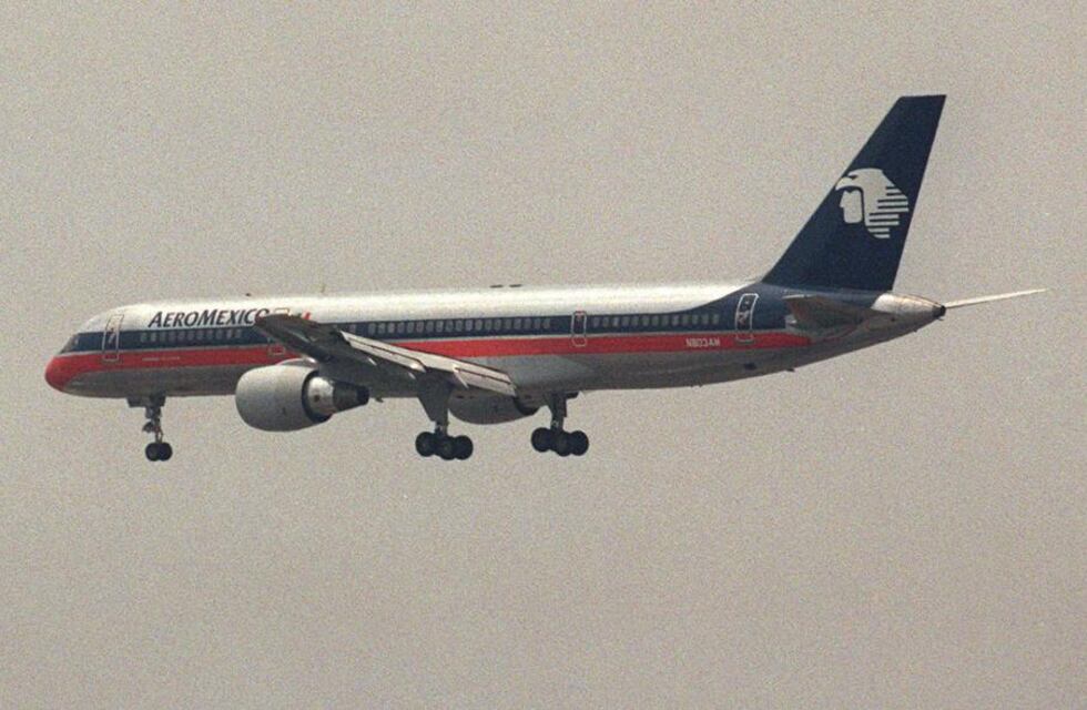 En un vuelo procedente de México se detectaron dos casos positivos de coronavirus