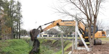 Comenzaron a moverse las máquinas para el entubado del Canal Sur