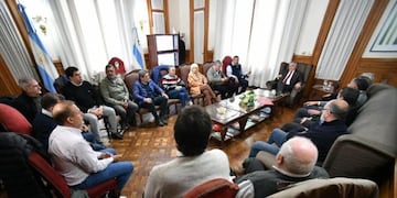 Jaldo se reunió con su gabinete ampliado para planear el 9 de Julio.