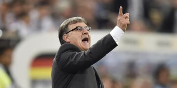 Gerardo Martino debutó con un 4-2 sobre Alemania en Düsseldorf. (AP)