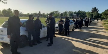 Son más de 100 los policías que buscan a Tehuel De la Torre en el predio de la Ceamse de San Vicente