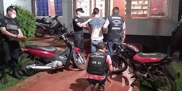 Tras dos procedimientos en las localidades de Guaraní y Alberdi, uniformados de la Unidad Regional II secuestraron dos motocicletas, que fueron robadas en Oberá.