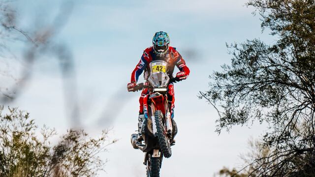 El estadounidense Ricky Brabec encabezó un podio completo de Honda.