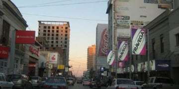 Los comerciantes de Comodoro Rivadavia vestirán de azul las vidrieras para conmemorar los 40 años de la Guerra de Malvinas y el Día Mundial de la Concientización sobre el Autismo.