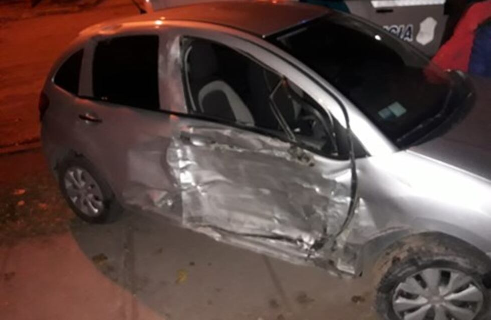 Un policía fue embestido por un auto y perdió el brazo