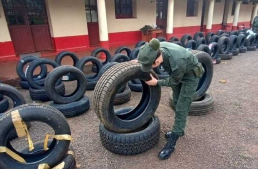 Incautan millonario contrabando de cubiertas en El Alcázar